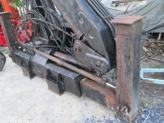 เฮี๊ยบ7ตัน.ขาเหลี่ยม.พร้อม.ตัวขยุ้มเหล็ก.เก่าเก็บ.ราคา165,000 เฮี๊ยบ7ตัน.ขาเหลี่ยม.พร้อม.ตัวขยุ้มเหล็ก.เก่าเก็บ.ราคา165,000