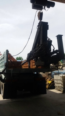 เฮี๊ยบ7ตัน.ขาเหลี่ยม.พร้อม.ตัวขยุ้มเหล็ก.เก่าเก็บ.ราคา165,000 เฮี๊ยบ7ตัน.ขาเหลี่ยม.พร้อม.ตัวขยุ้มเหล็ก.เก่าเก็บ.ราคา165,000