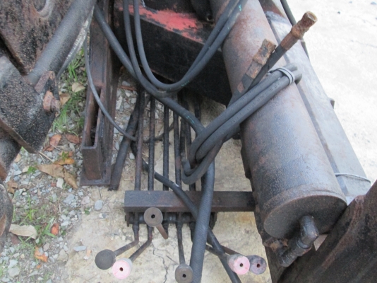 เฮี๊ยบ7ตัน.ขาเหลี่ยม.พร้อม.ตัวขยุ้มเหล็ก.เก่าเก็บ.ราคา165,000 เฮี๊ยบ7ตัน.ขาเหลี่ยม.พร้อม.ตัวขยุ้มเหล็ก.เก่าเก็บ.ราคา165,000