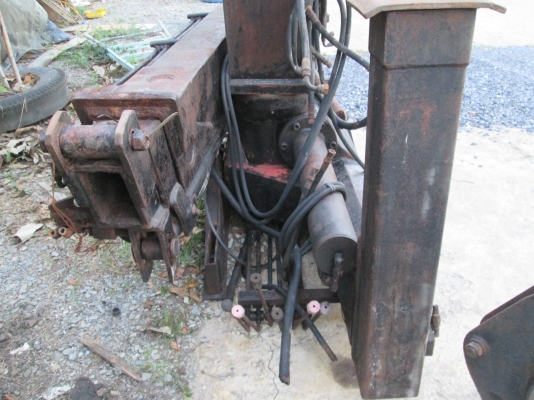 เฮี๊ยบ7ตัน.ขาเหลี่ยม.พร้อม.ตัวขยุ้มเหล็ก.เก่าเก็บ.ราคา165,000 เฮี๊ยบ7ตัน.ขาเหลี่ยม.พร้อม.ตัวขยุ้มเหล็ก.เก่าเก็บ.ราคา165,000