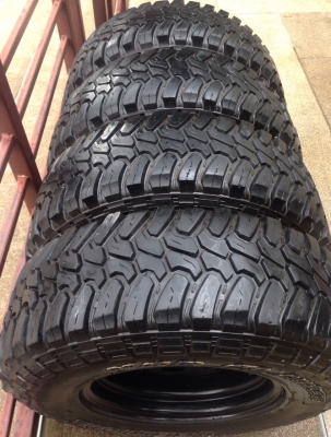 ล้อกระทะผ่า ขอบ15 กว้าง 8.5นิ้ว off -30 พร้อมยาง Mud 31 ดอกตรึม ใช้กันยาวๆ