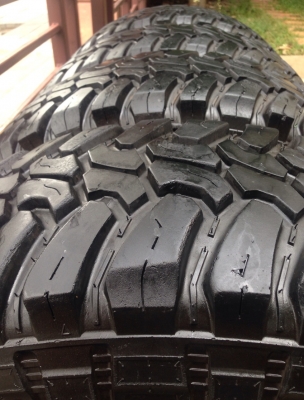 ล้อกระทะผ่า ขอบ15 กว้าง 8.5นิ้ว off -30 พร้อมยาง Mud 31 ดอกตรึม ใช้กันยาวๆ