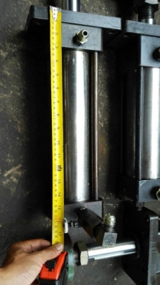 Sale>>กระบอกไฮดรอลิคสแตนเลส มี 6 อัน สภาพใหม่ ไม่ต้องกลัวสนิม!! พร้อมใช้ โทร 089-2499-123 นครปฐม!!