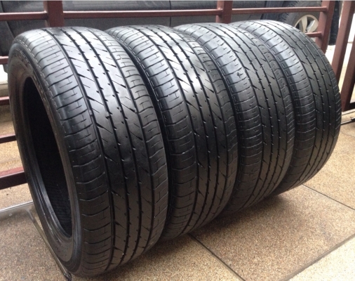 ยาง Toyo 215 55 17 สิ้นปี11 ดอกเยอะ ราคาไม่แพง