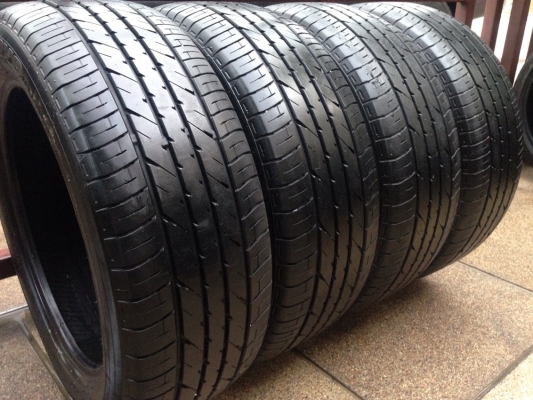 ยาง Toyo 215 55 17 สิ้นปี11 ดอกเยอะ ราคาไม่แพง