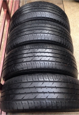 ยาง Toyo 215 55 17 สิ้นปี11 ดอกเยอะ ราคาไม่แพง