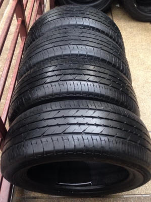 ยาง Toyo 215 55 17 สิ้นปี11 ดอกเยอะ ราคาไม่แพง