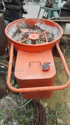 Sale>>โม่ฉาบ พร้อมมอเตอร์ 2 HP. 220 V. ไฟบ้าน. โทร 089-2499-123 นครปฐม