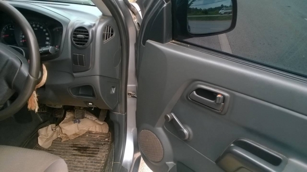 ขาย DMAX 2.5 SX ปี 2006/2549 เครื่องดี คัสซีสวยตลอดเส้น ยางเต็ม แอร์เย็น ราคาต่อรองได้ครับ