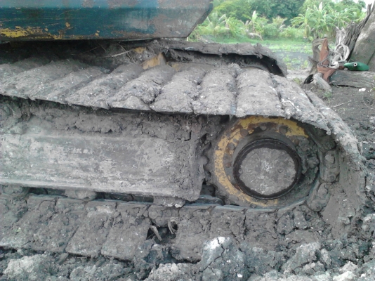 ขายแบคโฮ komatsu pc60รุ่น5 รถบ้านพร้อมใช้งาน ขายแบคโฮ komatsu pc60รุ่น5 รถบ้านพร้อมใช้งาน