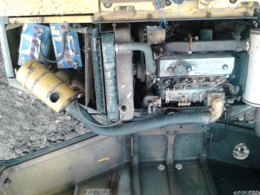 ขายแบคโฮ komatsu pc60รุ่น5 รถบ้านพร้อมใช้งาน ขายแบคโฮ komatsu pc60รุ่น5 รถบ้านพร้อมใช้งาน