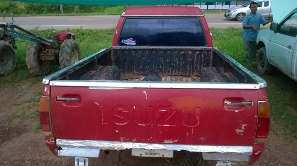 ขาย ISUZU KB2200 เครื่องดี ทะเบียนไม่ขาดต่อ ราคาต่อรองได้ ขาย ISUZU KB2200 เครื่องดี ทะเบียนไม่ขาดต่อ ราคาต่อรองได้