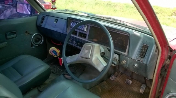 ขาย ISUZU KB2200 เครื่องดี ทะเบียนไม่ขาดต่อ ราคาต่อรองได้ ขาย ISUZU KB2200 เครื่องดี ทะเบียนไม่ขาดต่อ ราคาต่อรองได้