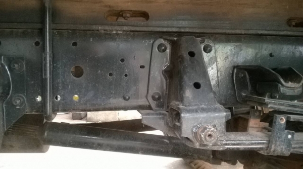 ขาย 6 ล้อ NPR 115 ห้างแท้ปี 32 คัสซีสวยตลอดเส้น เครื่อง 4BD1 115 แรงม้า เกียร์ยาว ทะเบียนพร้อมโอน