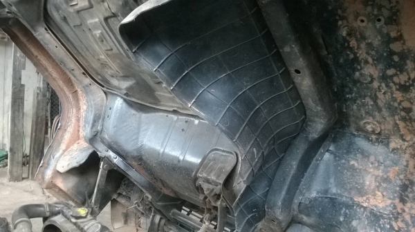 ขาย 6 ล้อ NPR 115 ห้างแท้ปี 32 คัสซีสวยตลอดเส้น เครื่อง 4BD1 115 แรงม้า เกียร์ยาว ทะเบียนพร้อมโอน