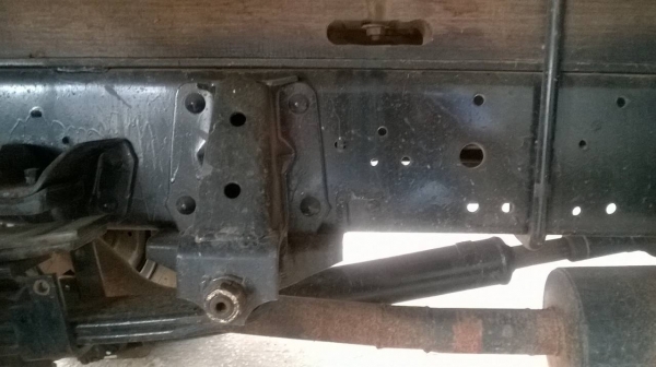 ขาย 6 ล้อ NPR 115 ห้างแท้ปี 32 คัสซีสวยตลอดเส้น เครื่อง 4BD1 115 แรงม้า เกียร์ยาว ทะเบียนพร้อมโอน