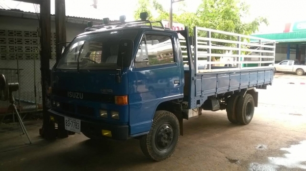 ขาย 6 ล้อ NPR 115 ห้างแท้ปี 32 คัสซีสวยตลอดเส้น เครื่อง 4BD1 115 แรงม้า เกียร์ยาว ทะเบียนพร้อมโอน