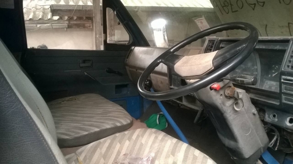 ขาย 6 ล้อ NPR 115 ห้างแท้ปี 32 คัสซีสวยตลอดเส้น เครื่อง 4BD1 115 แรงม้า เกียร์ยาว ทะเบียนพร้อมโอน