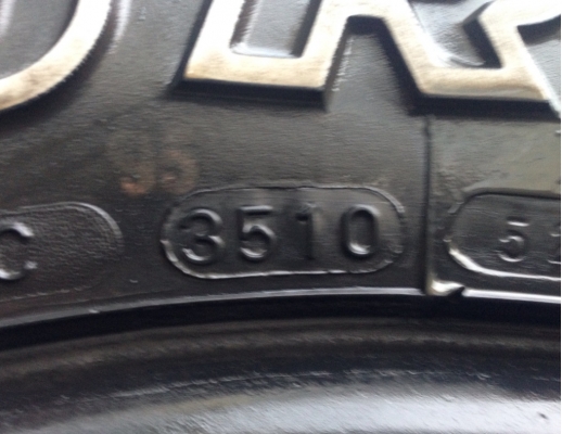 ยาง Mud Maxxis 32 11.5 R15 ปลายปี10 จำนวน2เส้น