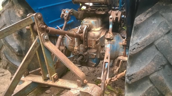 ขายรถไถ FORD 8210 4WD เครื่อง 6 สูบไม่หลวมไม่ไอ ปั้มดี อุปกรณ์มีผานดันหน้า และผาน 3 เอกสารใบอินวอยซ์ ขายรถไถ FORD 8210 4WD เครื่อง 6 สูบไม่หลวมไม่ไอ ปั้มดี อุปกรณ์มีผานดันหน้า และผาน 3 เอกสารใบอินวอยซ์