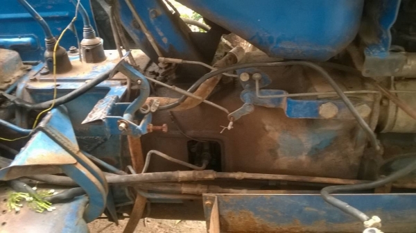 ขายรถไถ FORD 8210 4WD เครื่อง 6 สูบไม่หลวมไม่ไอ ปั้มดี อุปกรณ์มีผานดันหน้า และผาน 3 เอกสารใบอินวอยซ์ ขายรถไถ FORD 8210 4WD เครื่อง 6 สูบไม่หลวมไม่ไอ ปั้มดี อุปกรณ์มีผานดันหน้า และผาน 3 เอกสารใบอินวอยซ์