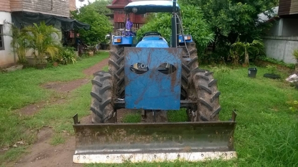 ขายรถไถ NEW HOLLAND TT75 4WD รถปี 52 เอกสารใบอินวอยซ์ อุปกรณ์มีผานดันหน้า ผาน 6 และผาน 3 ขายรถไถ NEW HOLLAND TT75 4WD รถปี 52 เอกสารใบอินวอยซ์ อุปกรณ์มีผานดันหน้า ผาน 6 และผาน 3