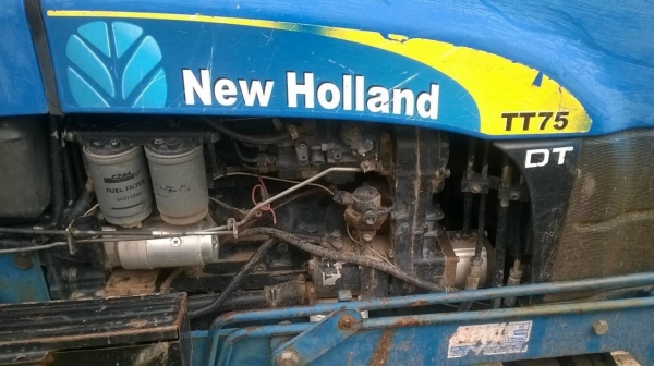 ขายรถไถ NEW HOLLAND TT75 4WD รถปี 52 เอกสารใบอินวอยซ์ อุปกรณ์มีผานดันหน้า ผาน 6 และผาน 3 ขายรถไถ NEW HOLLAND TT75 4WD รถปี 52 เอกสารใบอินวอยซ์ อุปกรณ์มีผานดันหน้า ผาน 6 และผาน 3