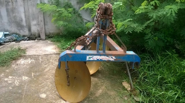 ขายรถไถ NEW HOLLAND TT75 4WD รถปี 52 เอกสารใบอินวอยซ์ อุปกรณ์มีผานดันหน้า ผาน 6 และผาน 3 ขายรถไถ NEW HOLLAND TT75 4WD รถปี 52 เอกสารใบอินวอยซ์ อุปกรณ์มีผานดันหน้า ผาน 6 และผาน 3