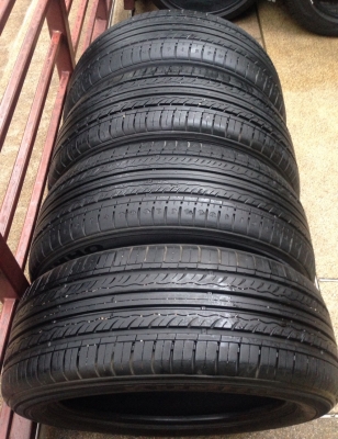 ยาง Kumho 225 50 17 กลางปี11 ดอกเต็ม ราคาไม่แพง