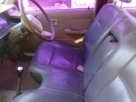 ลดได้อีกครับ ภายในสิ้นเดือนนี้ ขายรถกระบะตราโล้ปลดราชการแล้ว 4 ประตู เบนซิน