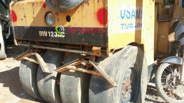 ขายรถบดขนาด 3.5 ตัน BOMAG BW123AC