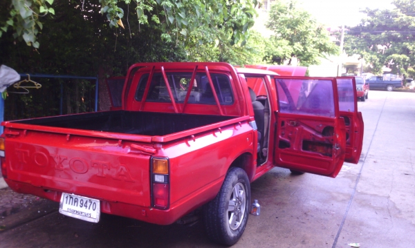 ขาย Toyota 4 ประตู ดีเซล หรือแลกตอนเดียวก็ได้