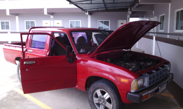 ขาย Toyota 4 ประตู ดีเซล หรือแลกตอนเดียวก็ได้ ขาย Toyota 4 ประตู ดีเซล หรือแลกตอนเดียวก็ได้