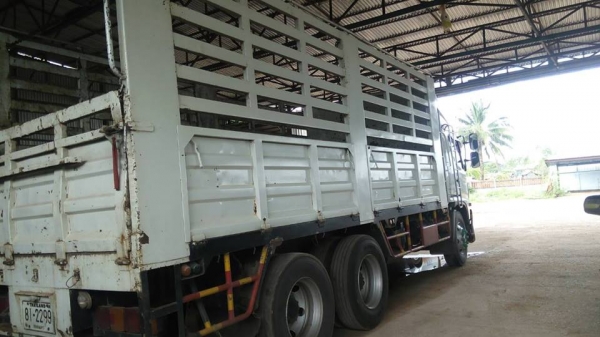 ขาย10ล้อฮีโน่1เพลา1500000บ.