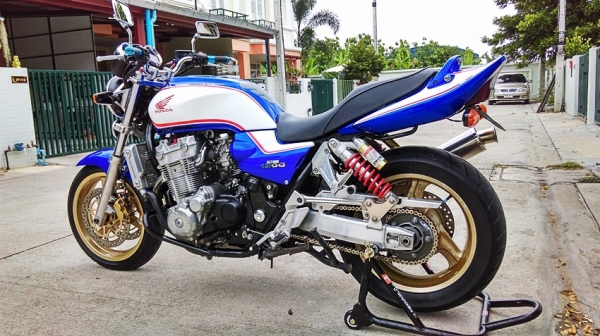 ขาย Honda Cb1300 ปี2002 สภาพสวยพร้อมใช้ครับ