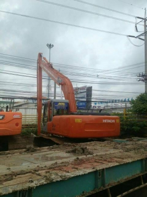ขายรถแบคโฮHITACHI EX200-3. บูมยาว รถนำเข้า เอกสารไฟฟ้าครบ ราคา850,000