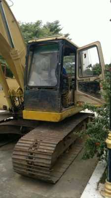 ขายรถแบคโฮ CAT 320 v 1เอกสารเล่มทะเบียนราคา 550,000 090-772-3710 098-539-6074