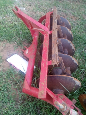 ขายผานพรวน22นิ้ว5ใบของLCSใส่กับรับรถ28-39แรงครับใหม่ๆถูกๆกันเลย