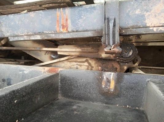 ขายกระบะดั้ม ครบชุดเพิ่งยกลงจาก240 ครบชุด 3 มิตร ในราคา 1 แสนบาท  มีกระบะ กระบอกดั้ม คัชชีเทียม ปั้มดั้ม ครบ