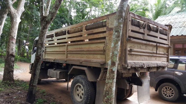 ขายรถบรรทุก 6 ล้อดัมพ์ ISUZU FTR 200 แรงม้าปี 2551 ราคา 1100000
