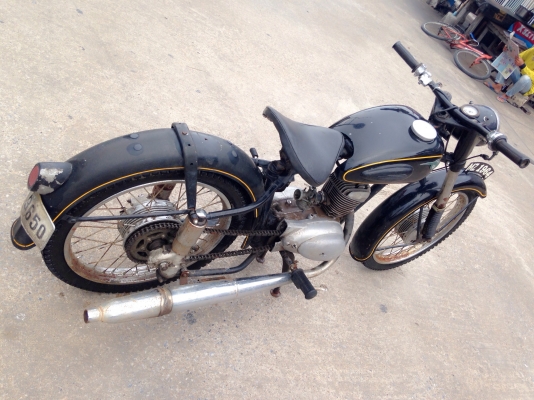 ขาย mz125 เครื่องกดลง มีแรงอัด รถจอดนาน ครับ สภาพตามรูป สวยๆ ไม่ผุขาย 39000 ติดต่อ 0889419663