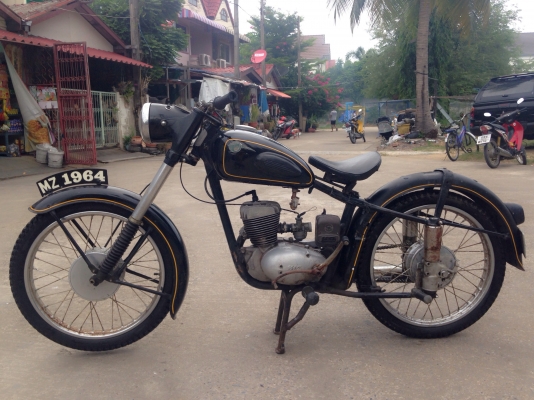 ขาย mz125 เครื่องกดลง มีแรงอัด รถจอดนาน ครับ สภาพตามรูป สวยๆ ไม่ผุขาย 39000 ติดต่อ 0889419663