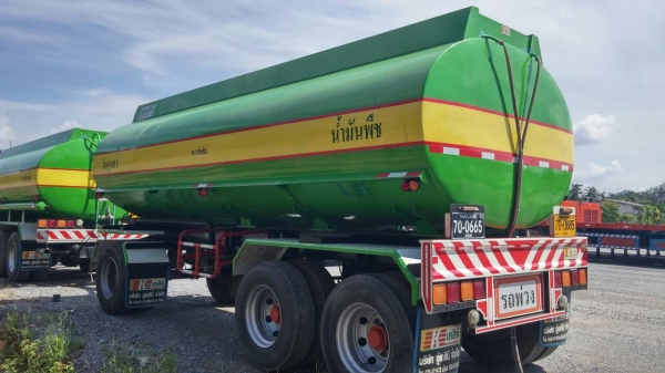 ขายรถบรรทุก 22 ล้อพ่วงแม่ลูกน้ำมันปาล์ม ISUZU DECA 360 แรงม้าปี 2554 ลูกพ่วง 3 เพลา ราคา 2900000