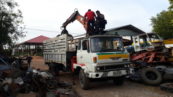 ขายรถ 6 ล้อ HINO ติดเฮี๊ยบ หัวขยุ้ม ขายรถ 6 ล้อ HINO ติดเฮี๊ยบ หัวขยุ้ม