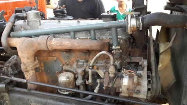 ขายรถ 6 ล้อ HINO ติดเฮี๊ยบ หัวขยุ้ม ขายรถ 6 ล้อ HINO ติดเฮี๊ยบ หัวขยุ้ม