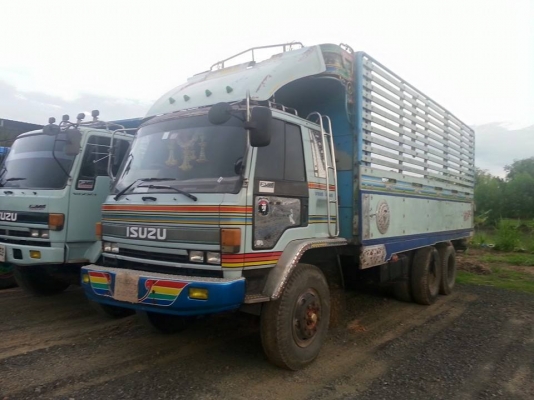 ขายร็อกกี้สภาพสวยพร้อมใช้งาน เอกสารพร้อมโอน สนใจโทร 090-8588220คุณนะ 093-3258446คุณบิว ID:narong498 หรือเข้าดูสินค้าอื่นๆได้ที่ www.truck.in.th/498 หรือเพจFacebook ณรงค์ ซื้อขายรถมือสอง (เว็บไซต์ส่วนตัว) หรือFacebook ตลาดรถมือสอง คุณนะ