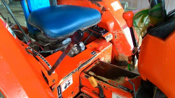 ขายรถไถ KUBOTA L3408 พร้อมผาน 6 ราคา 165,000 ทะเบียนพร้อมโอน จดทะเบียนปี 51 สนใจสอบถาม 0818618678