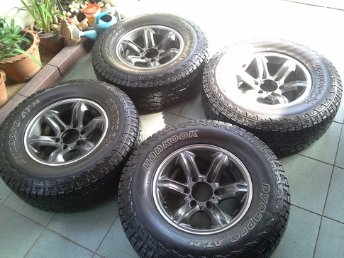 เล็บเหยี่ยว อีซูสุแท้ + ยาง AT 265/70/16 ปี13 สวยๆ 1ชุด