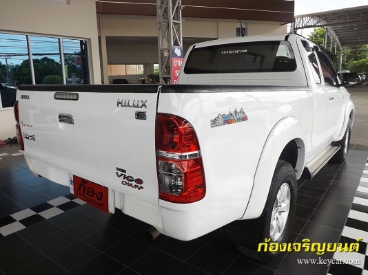 TOYOTA VIGO CHAMP SMART CAB PRERUNNER 2.5 E ปี 2013