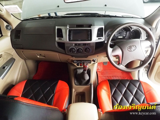 TOYOTA VIGO CHAMP SMART CAB PRERUNNER 2.5 E ปี 2013